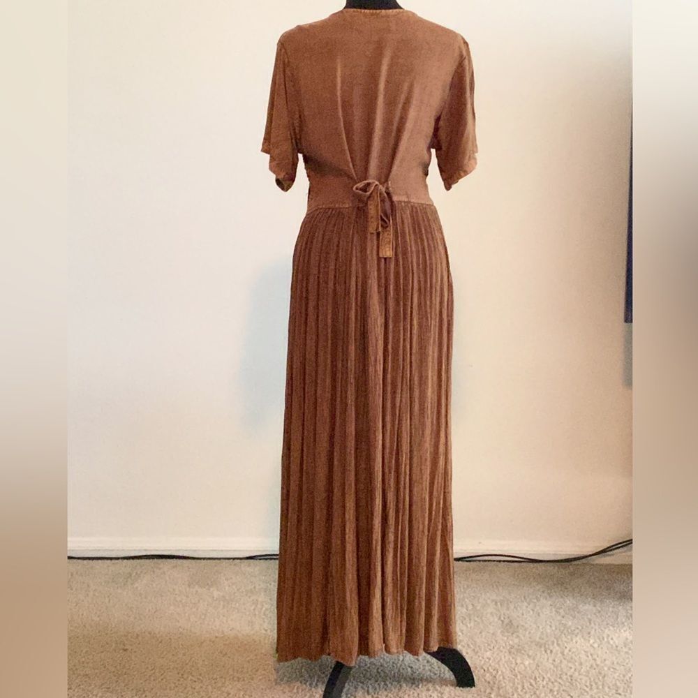 Midi Dresses Size M - Picture 9 of 15